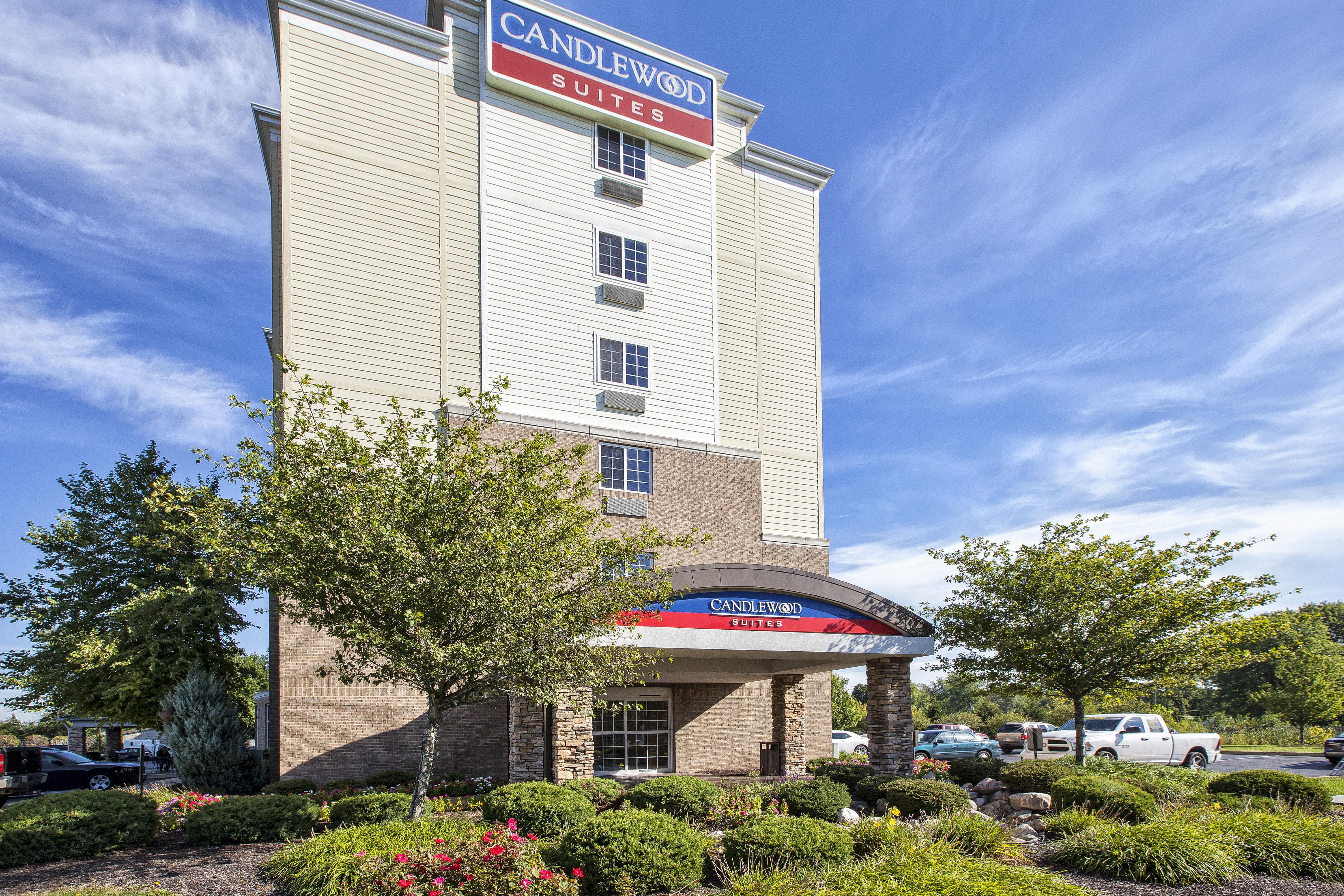 Candlewood Suites Indianapolis Airport, An Ihg Hotel Exterior photo